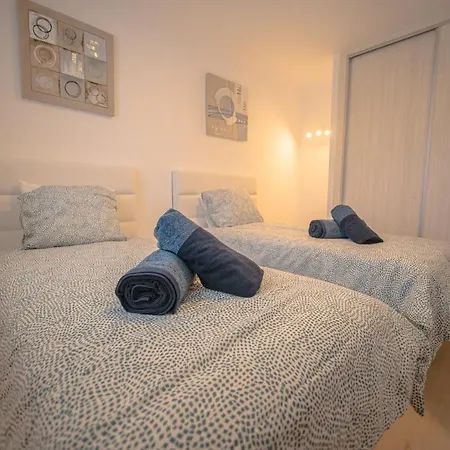 1 Rociega 35 * Puerto del Carmen (Lanzarote)